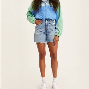 LEVI Mid Length cut off shorts 🌻🌻